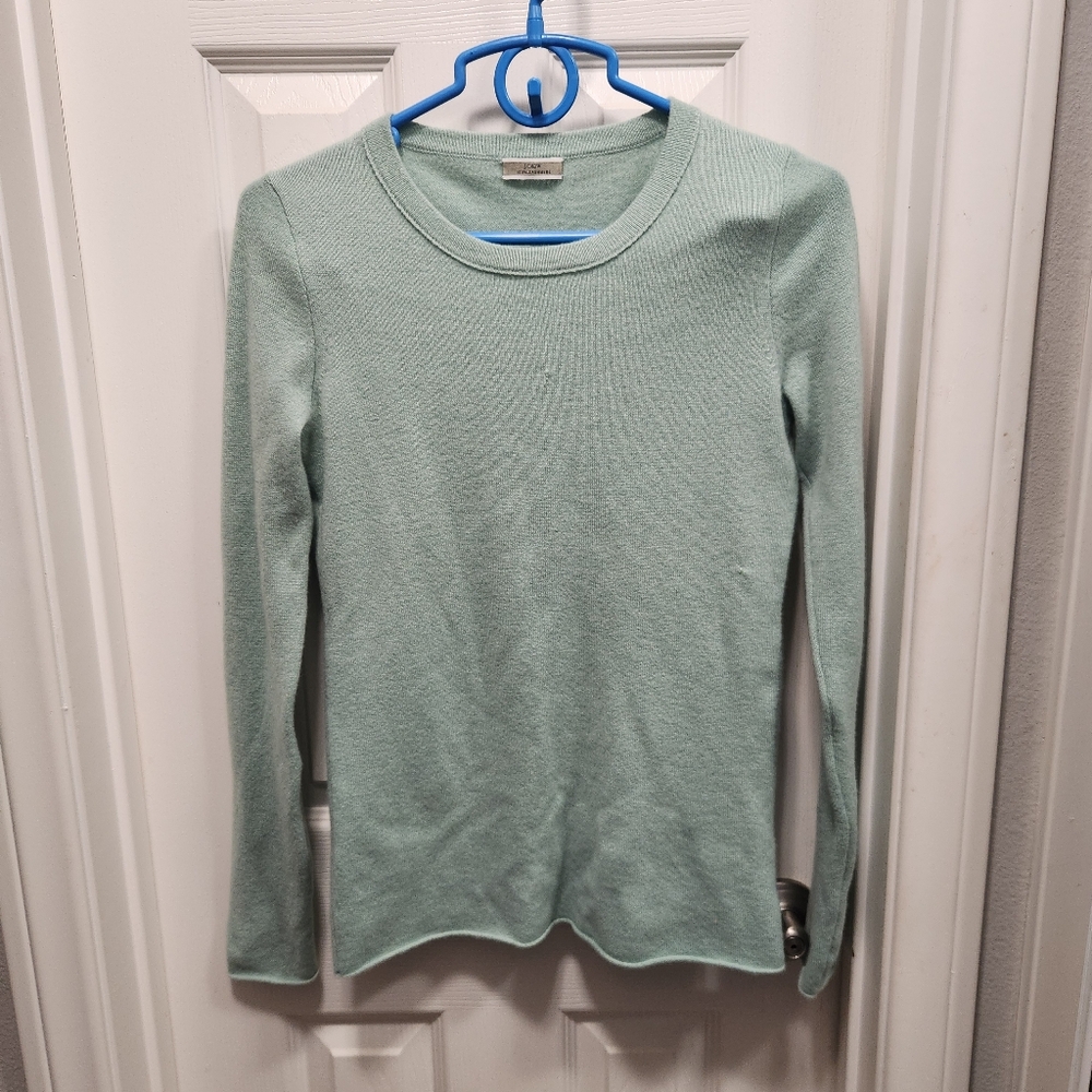 J. Crew cashmere sweater. Size xs?
